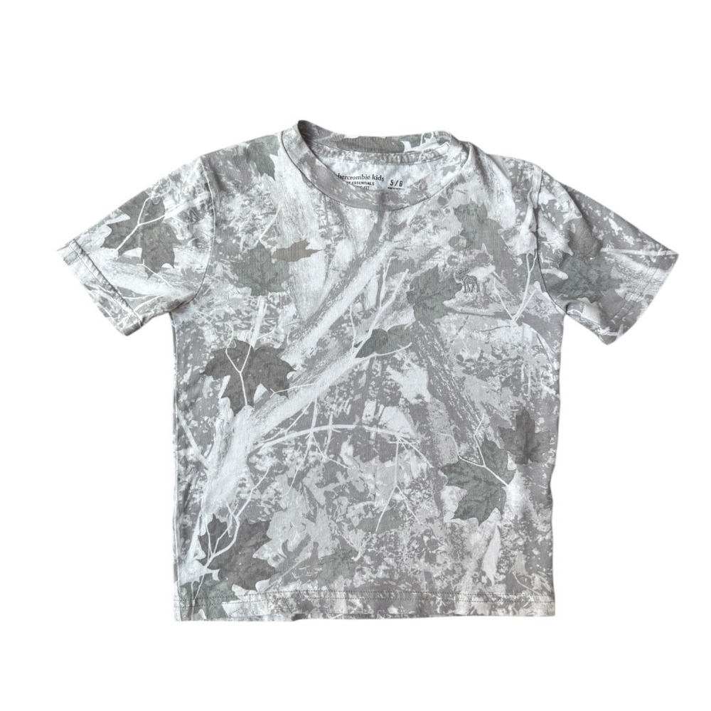 Abercrombie Kids Boys Grey Woodland Camo T-Shirt Size 5/6